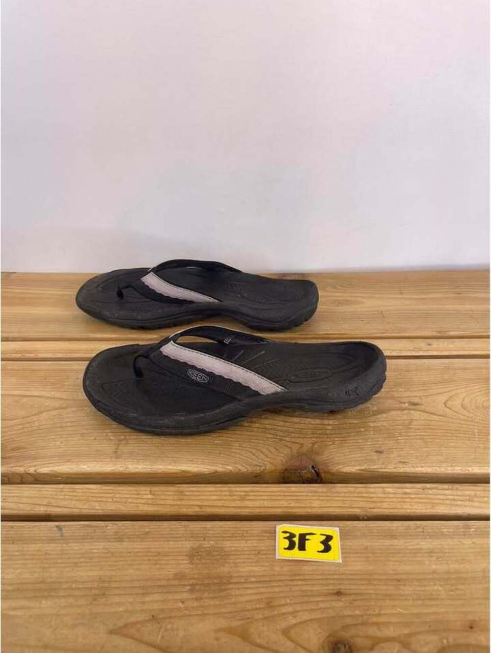 Keen Flip Flops Women's Size 10